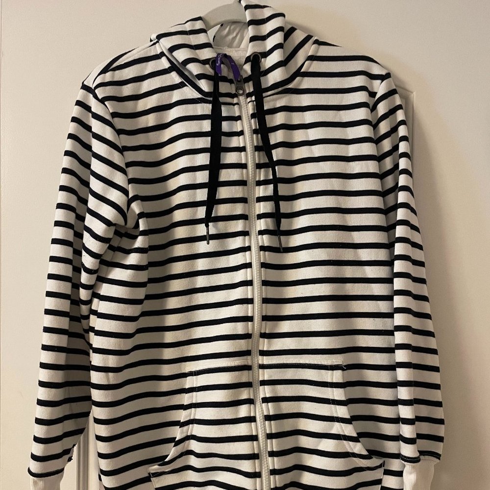 Seraphine Maternity Hoodie - Size Medium